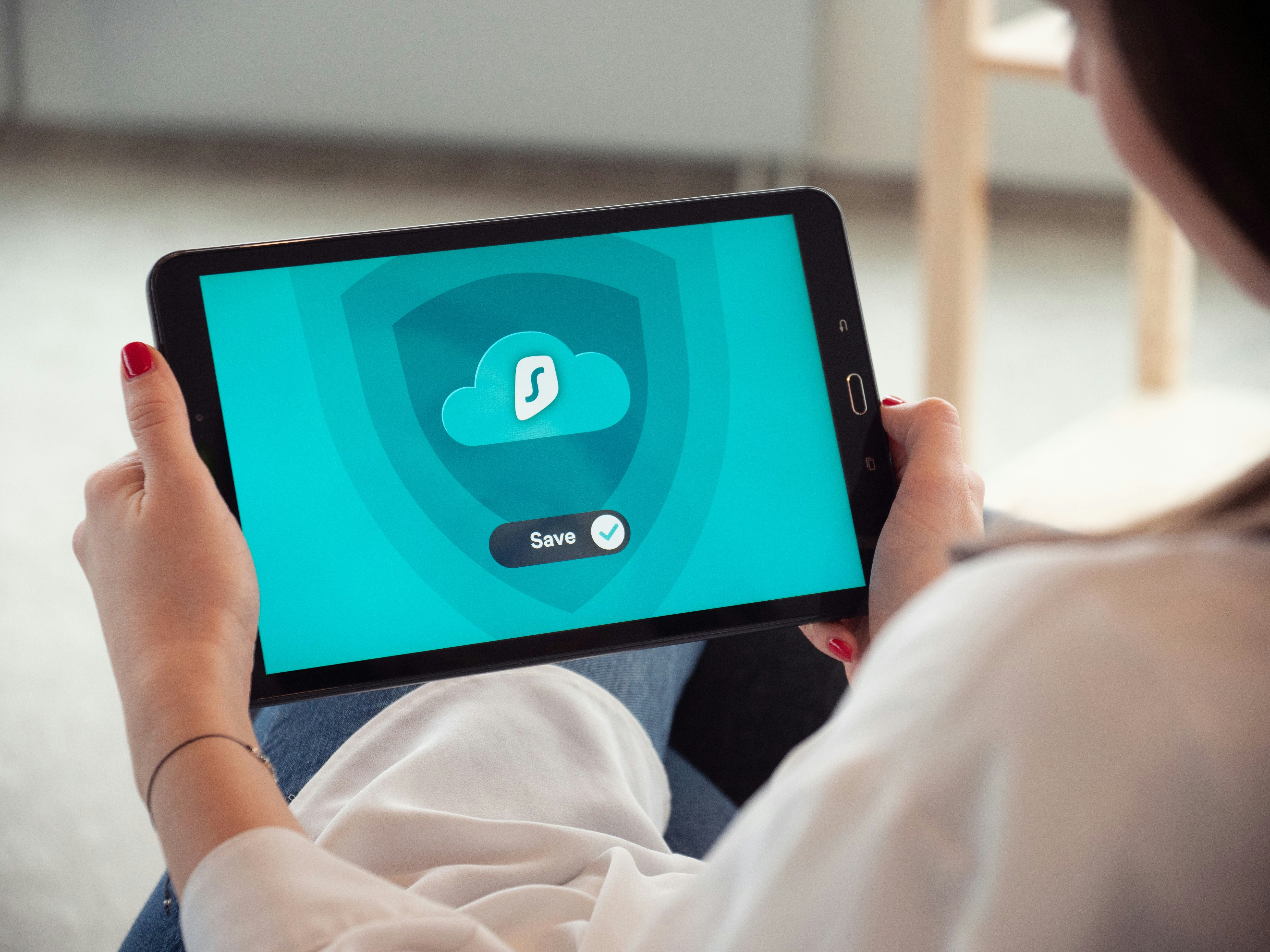 Student using digital flashcards on a tablet
